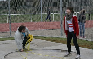 Manon en plein activité de jeune juge